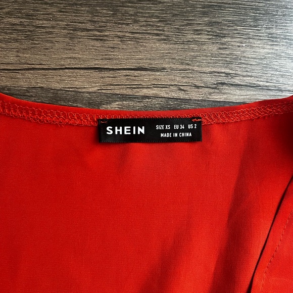 SHEIN Orange Flutter Sleeve Plunge Romper with Front Tie - Picture 2 of 3